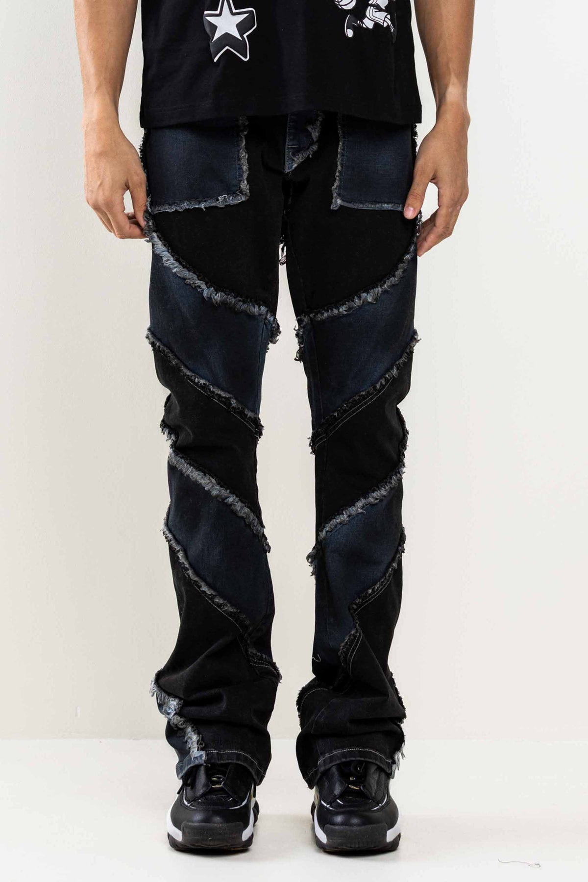 PREMIUM CUT&SEW DENIM PANTS | First Row