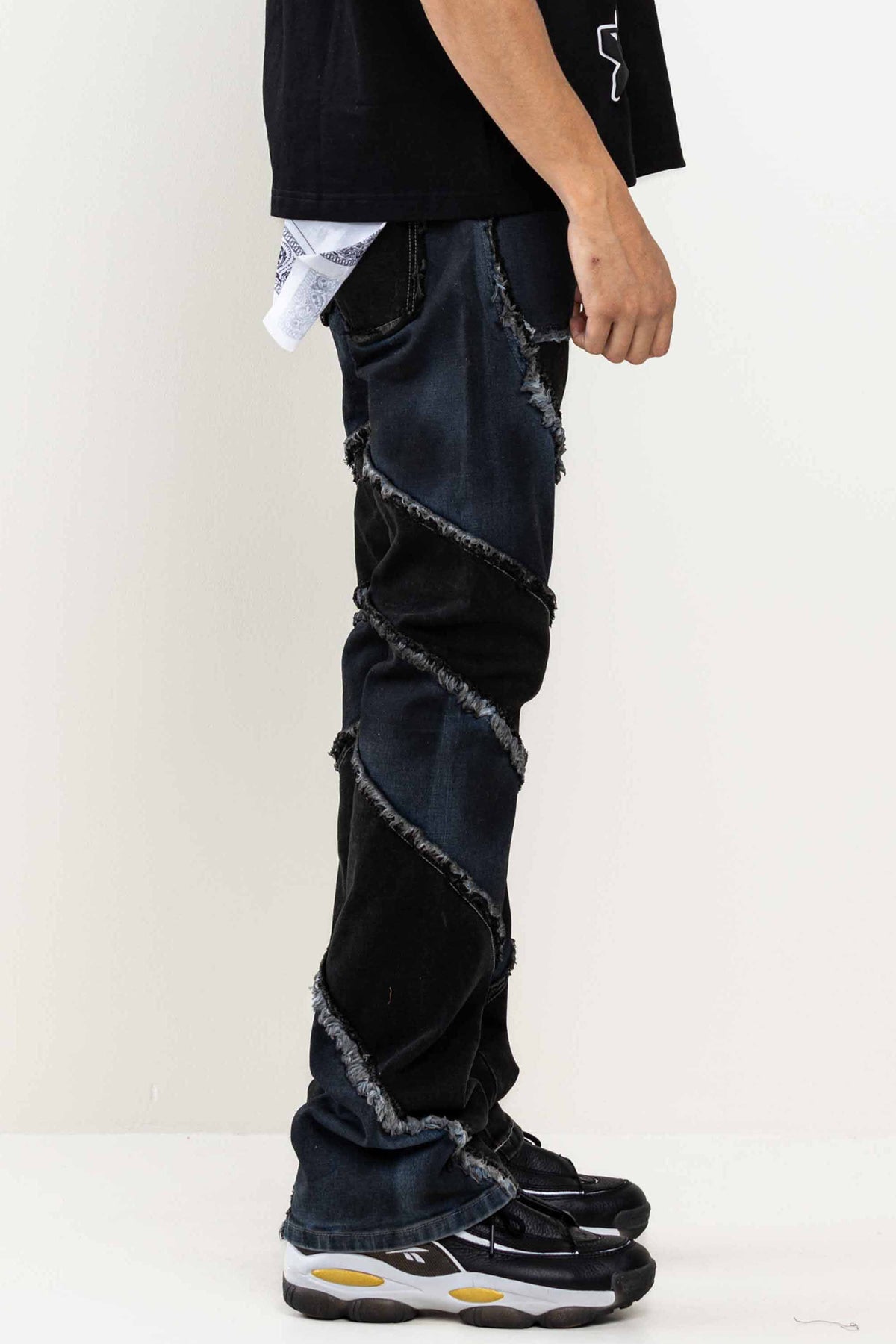 PREMIUM CUT&SEW DENIM PANTS | First Row